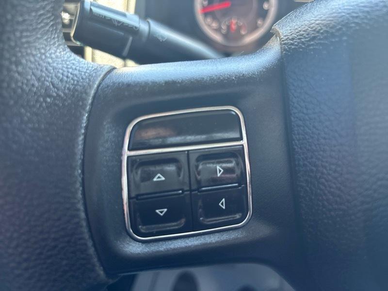 RAM 1500 4WD Crew Cab 149" ST 2013