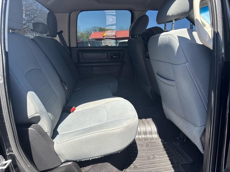 RAM 1500 4WD Crew Cab 149" ST 2013