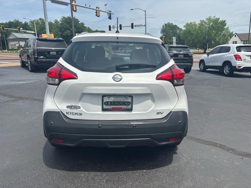 Nissan Kicks SV 2020