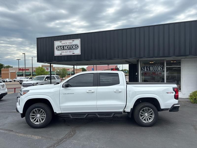 Chevrolet Colorado LT Crew Cab 4WD 2024