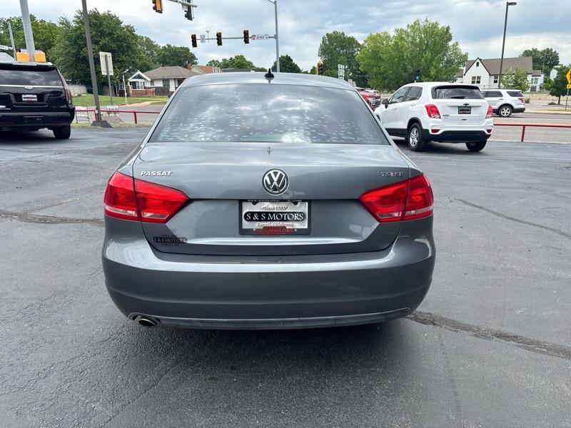 Volkswagen Passat 1.8T SE AT PZEV 2014