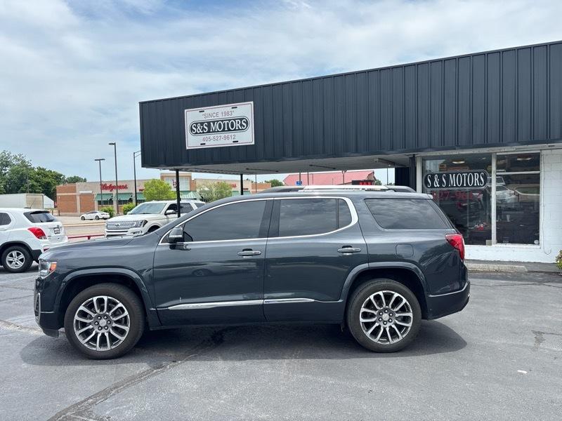 GMC Acadia Denali AWD 2022