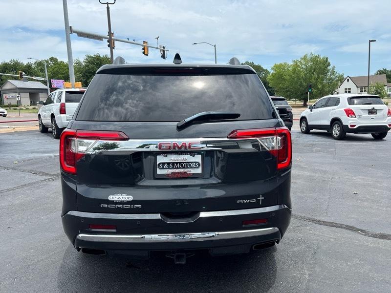 GMC Acadia Denali AWD 2022