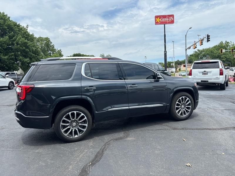 GMC Acadia Denali AWD 2022