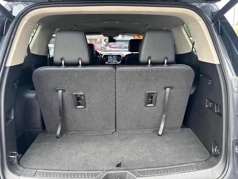 GMC Acadia Denali AWD 2022