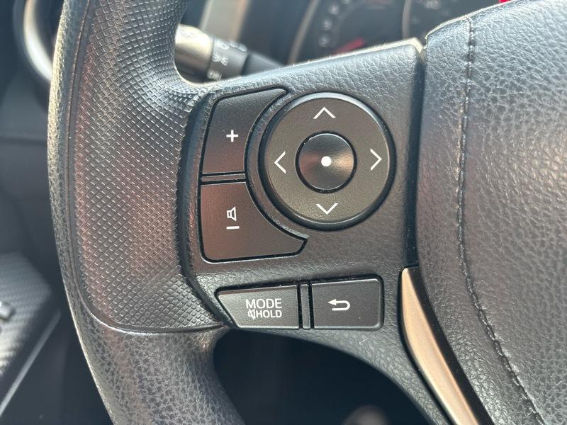 Toyota RAV4 LE FWD 2015
