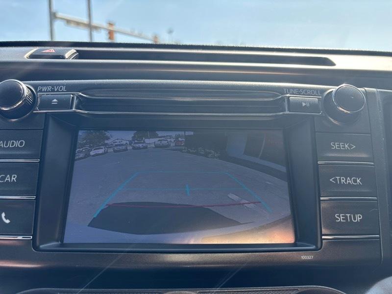 Toyota RAV4 LE FWD 2015