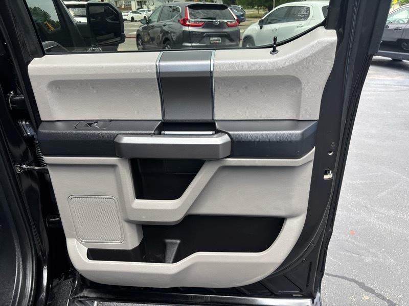 Ford F-150 2WD SuperCrew 139" XLT 2020