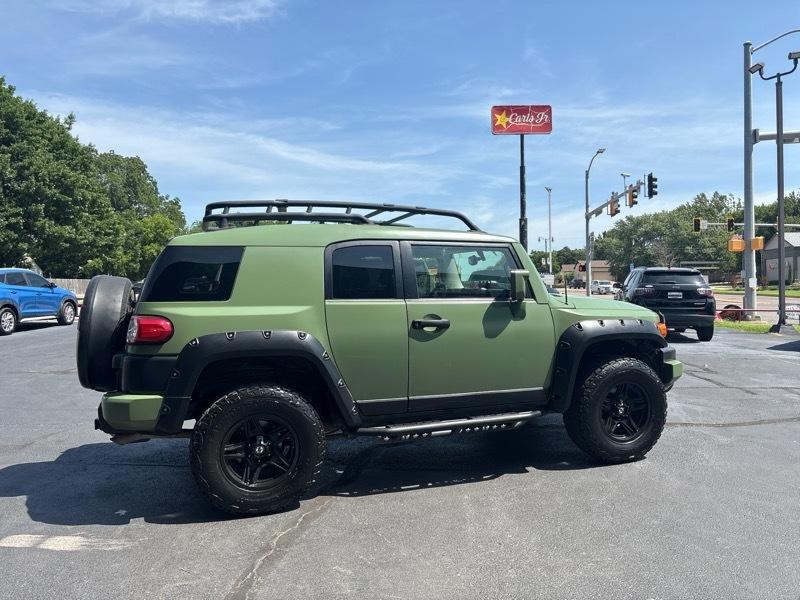 Toyota FJ Cruiser 4WD MT 2013