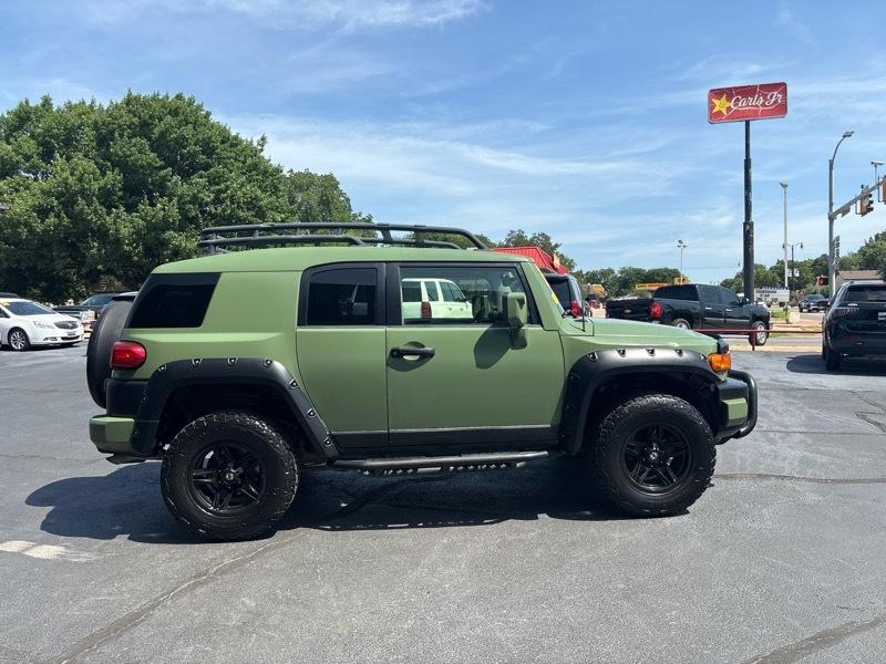 Toyota FJ Cruiser 4WD MT 2013