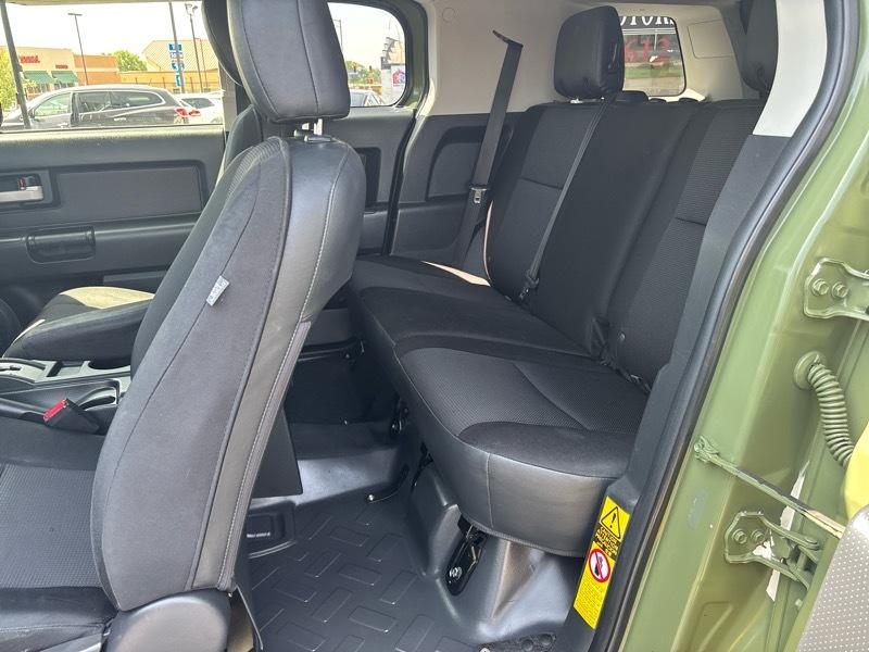 Toyota FJ Cruiser 4WD MT 2013