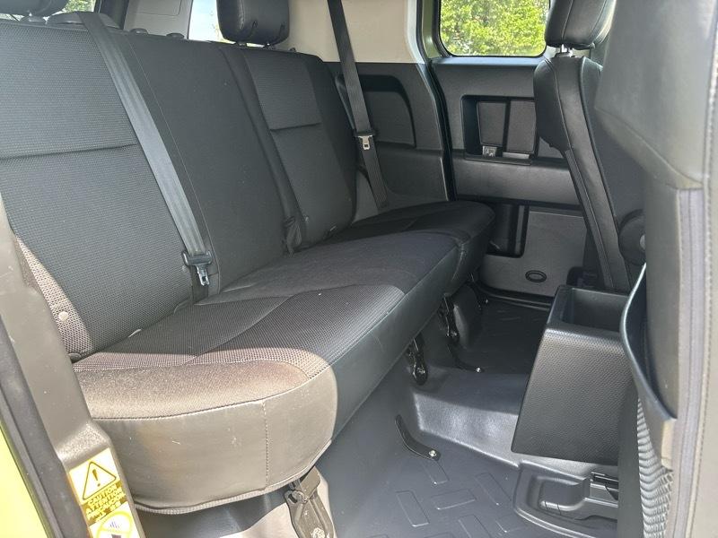 Toyota FJ Cruiser 4WD MT 2013