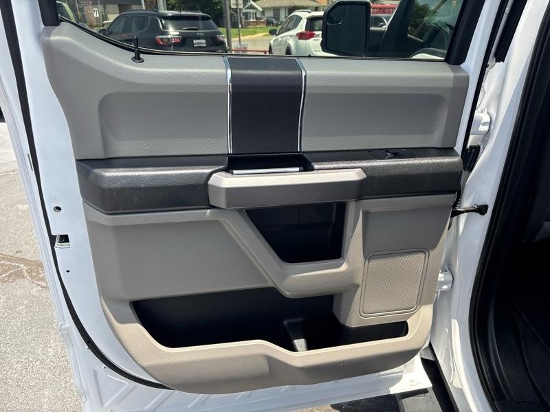 Ford F-150 4WD SuperCrew 139" XLT 2019