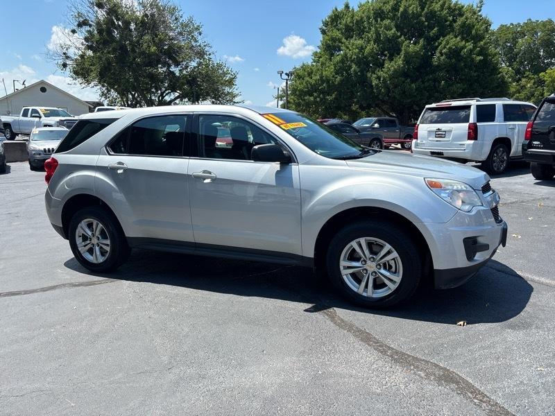 Chevrolet Equinox LS 2WD 2011