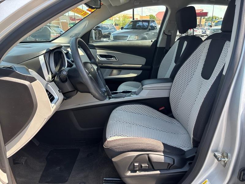Chevrolet Equinox LS 2WD 2011