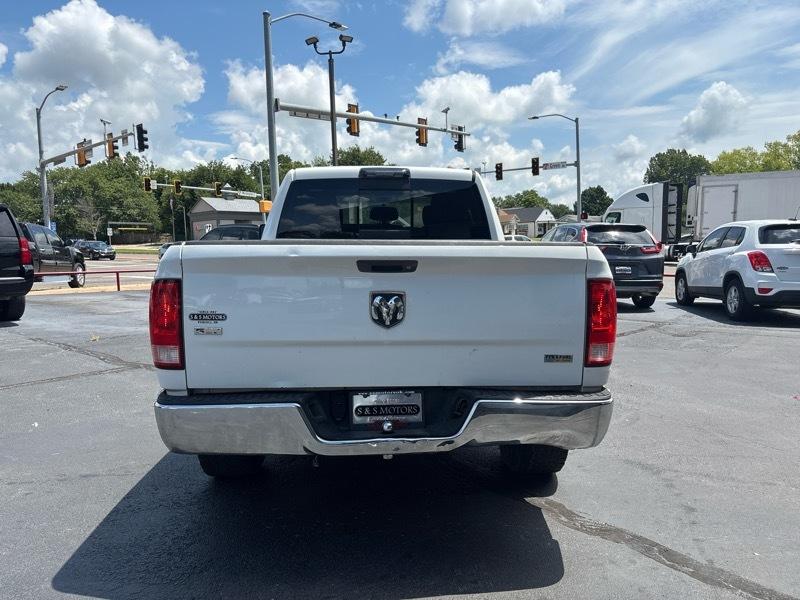 RAM 1500 SLT Quad Cab 2WD 2012