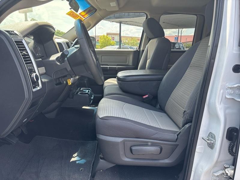 RAM 1500 SLT Quad Cab 2WD 2012