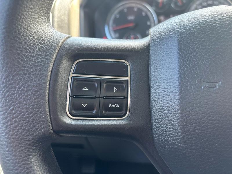 RAM 1500 SLT Quad Cab 2WD 2012