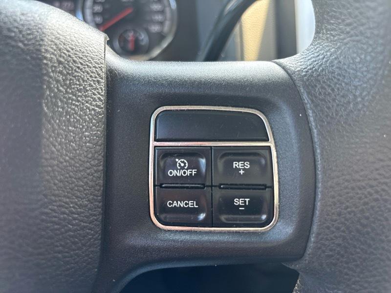 RAM 1500 SLT Quad Cab 2WD 2012