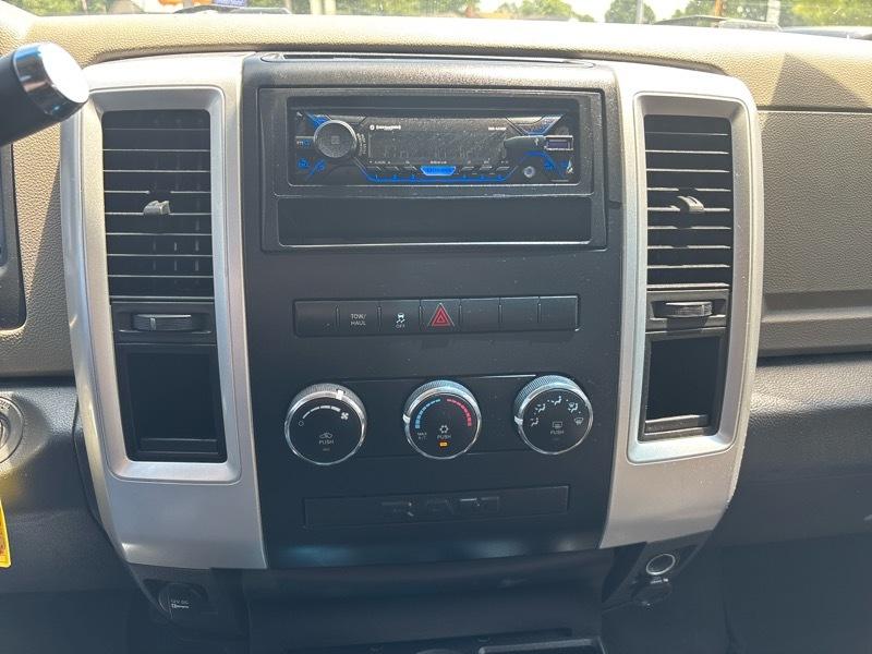 RAM 1500 SLT Quad Cab 2WD 2012