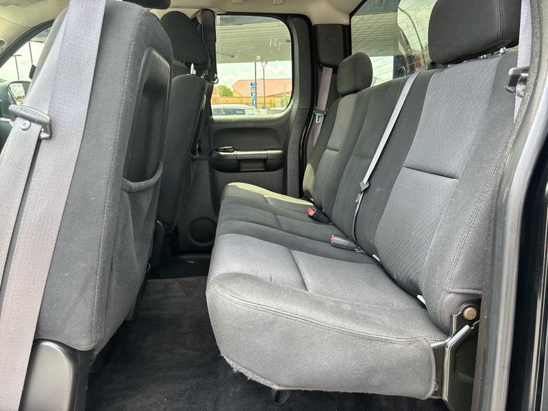 Chevrolet Silverado 1500 LS Extended Cab 2WD 2011