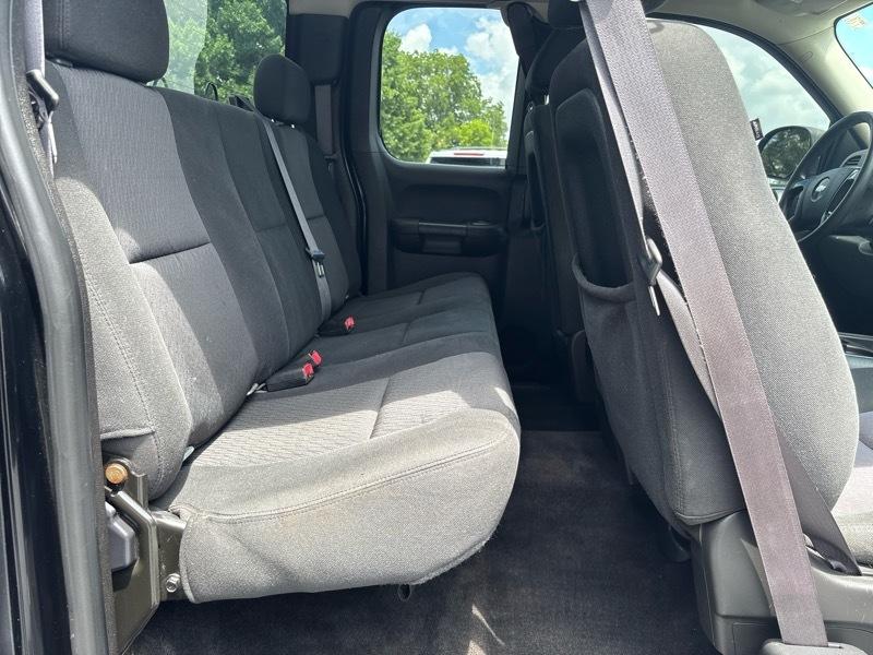 Chevrolet Silverado 1500 LS Extended Cab 2WD 2011