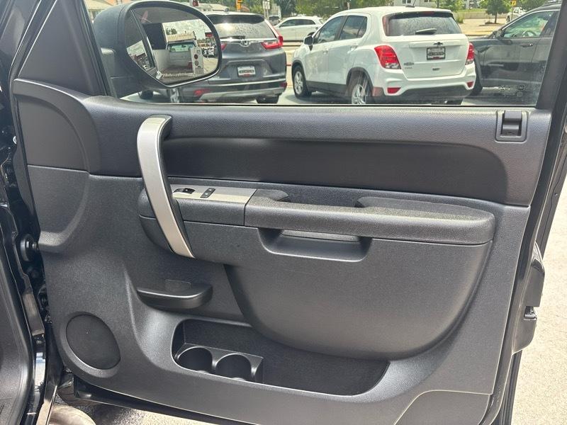 Chevrolet Silverado 1500 LS Extended Cab 2WD 2011
