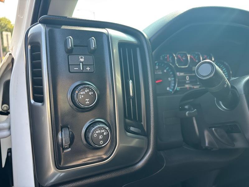 Chevrolet Silverado 1500 LT Crew Cab Long Box 4WD 2015