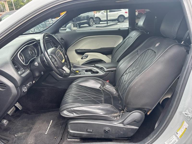 Dodge Challenger SXT Plus 2015