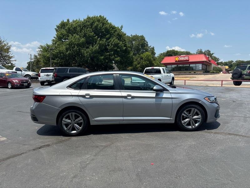 Volkswagen Jetta SE 2024