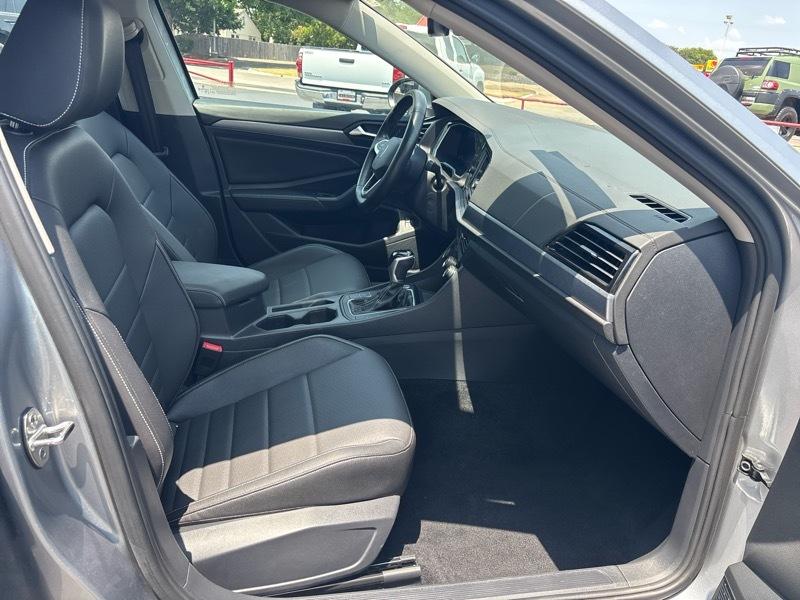 Volkswagen Jetta SE 2024