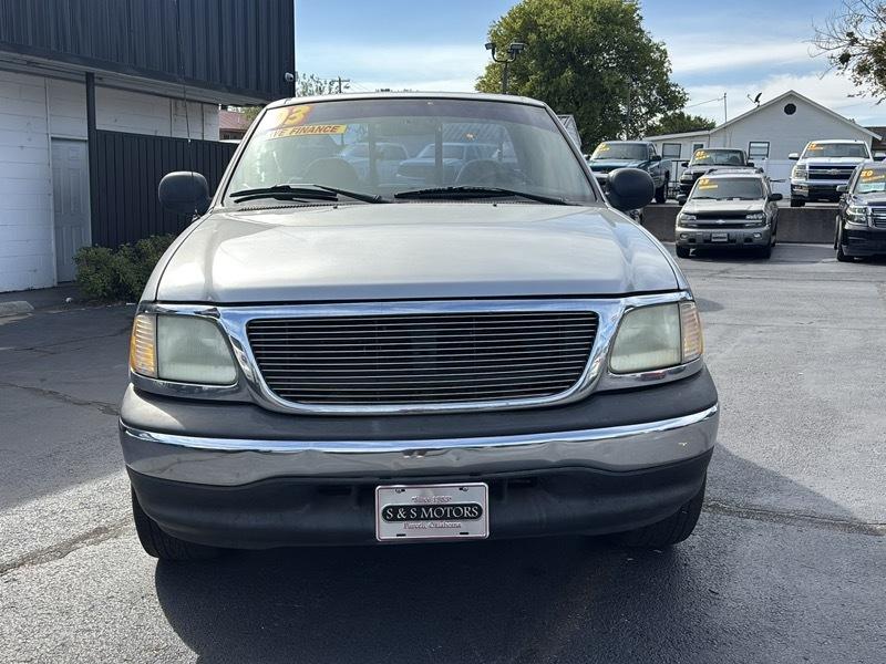 Ford F-150 XL Flareside 2WD 2003