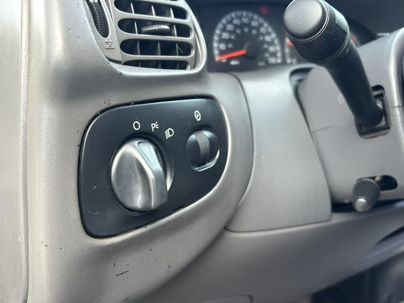 Ford F-150 XL Flareside 2WD 2003
