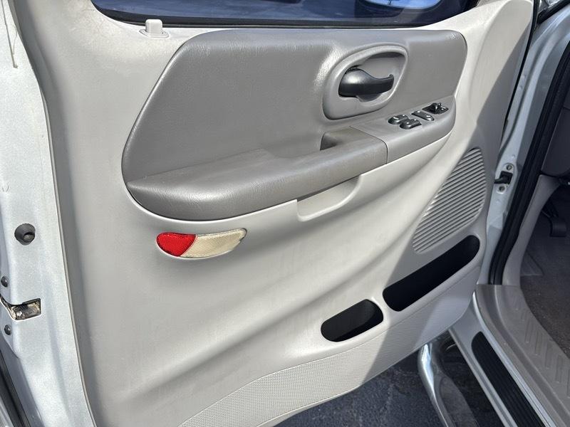 Ford F-150 XL Flareside 2WD 2003