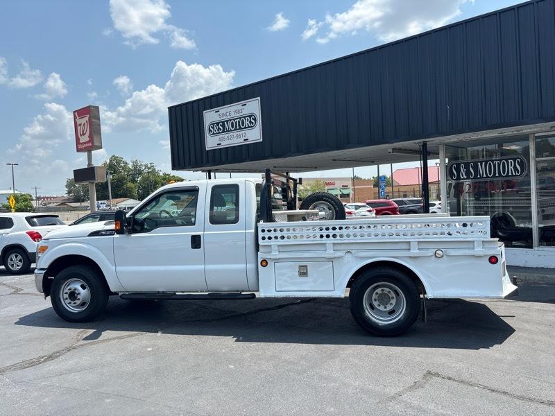Ford F-350 SD XL SuperCab Long Bed DRW 2WD 2012