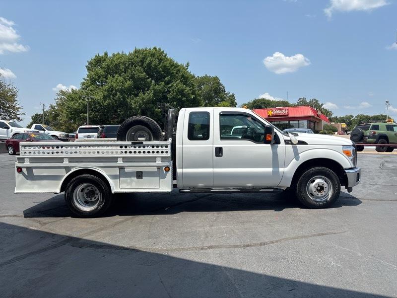 Ford F-350 SD XL SuperCab Long Bed DRW 2WD 2012