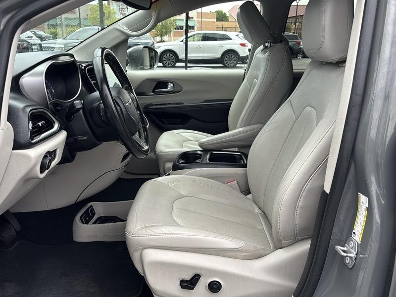 Chrysler Pacifica Touring-L 2021