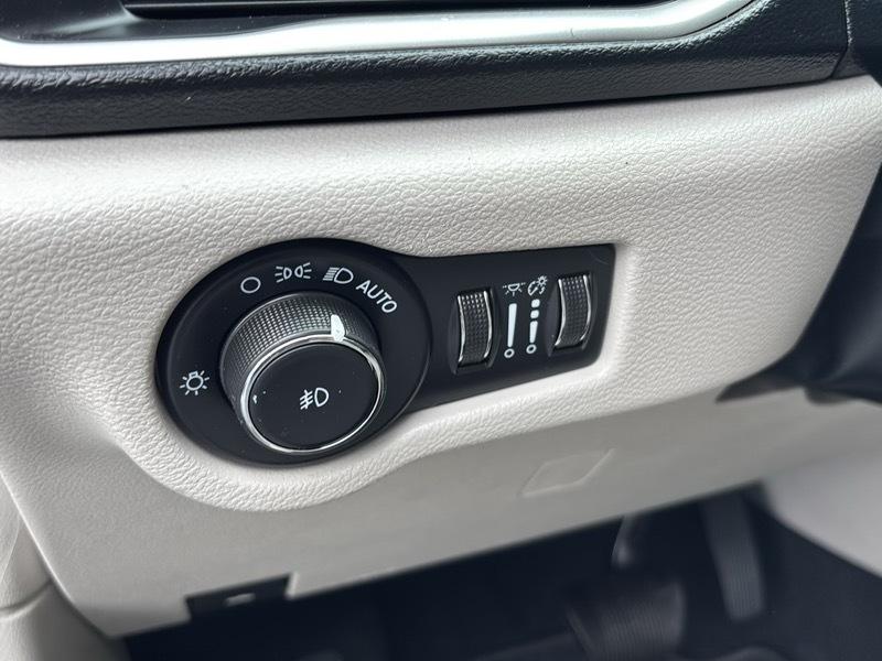 Chrysler Pacifica Touring-L 2021