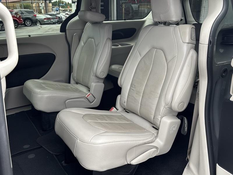 Chrysler Pacifica Touring-L 2021