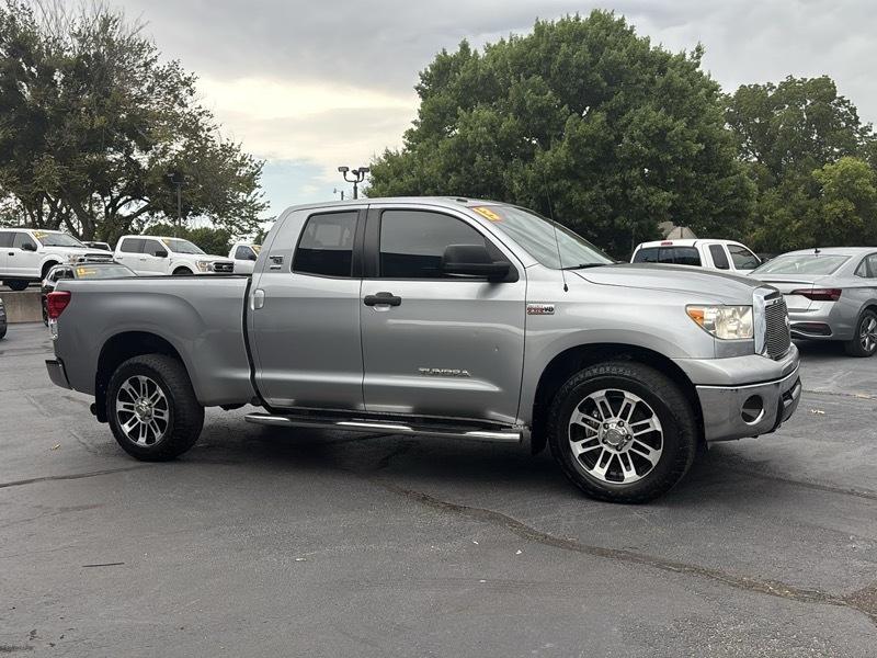Toyota Tundra Tundra-Grade 5.7L FFV Double Cab 4WD 2013