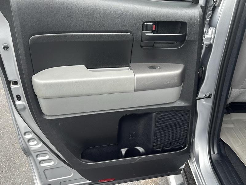 Toyota Tundra Tundra-Grade 5.7L FFV Double Cab 4WD 2013