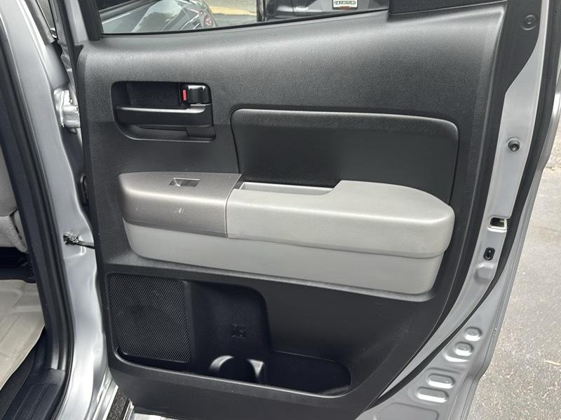 Toyota Tundra Tundra-Grade 5.7L FFV Double Cab 4WD 2013