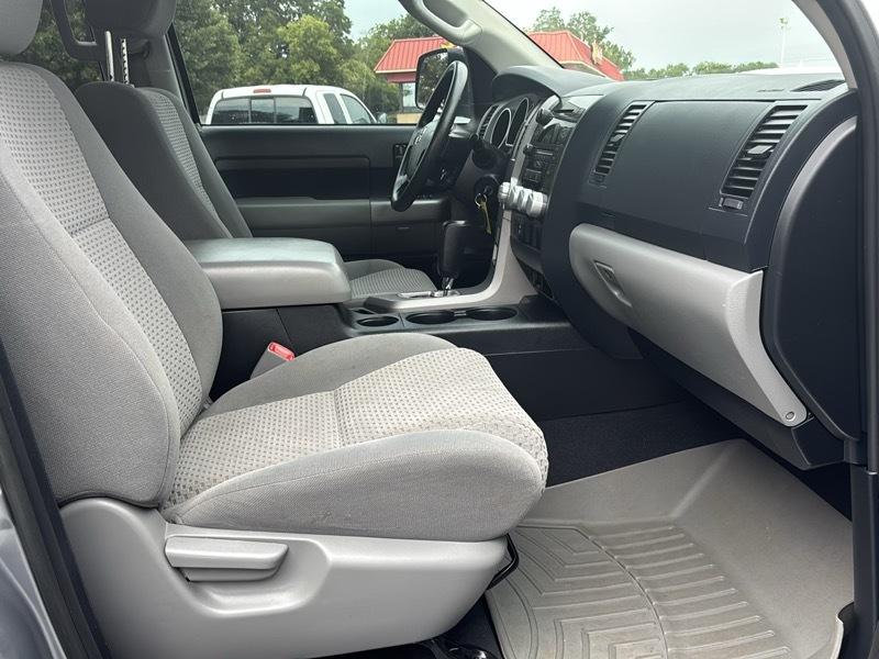 Toyota Tundra Tundra-Grade 5.7L FFV Double Cab 4WD 2013
