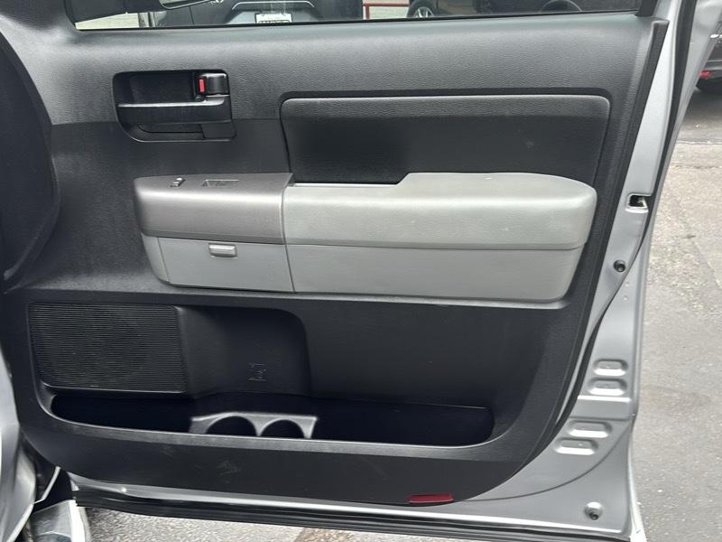 Toyota Tundra Tundra-Grade 5.7L FFV Double Cab 4WD 2013
