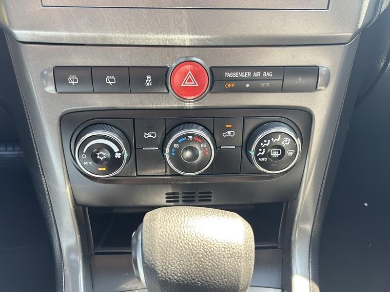Chevrolet Captiva Sport 1LT FWD 2013
