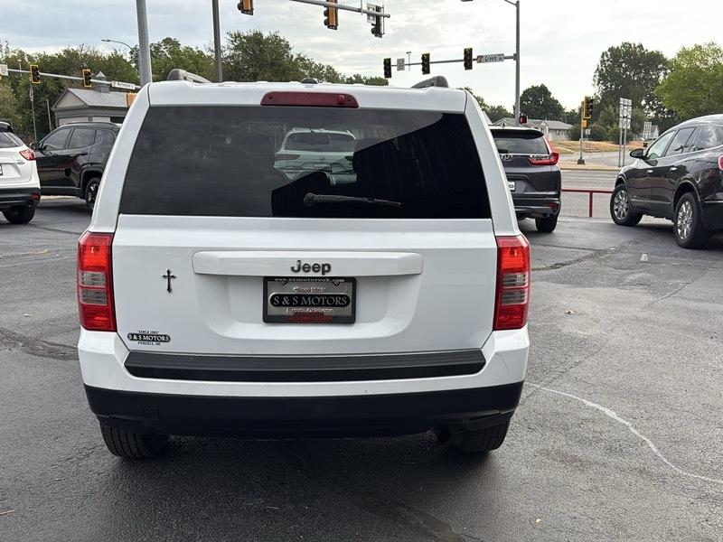 Jeep Patriot Sport 2WD 2016