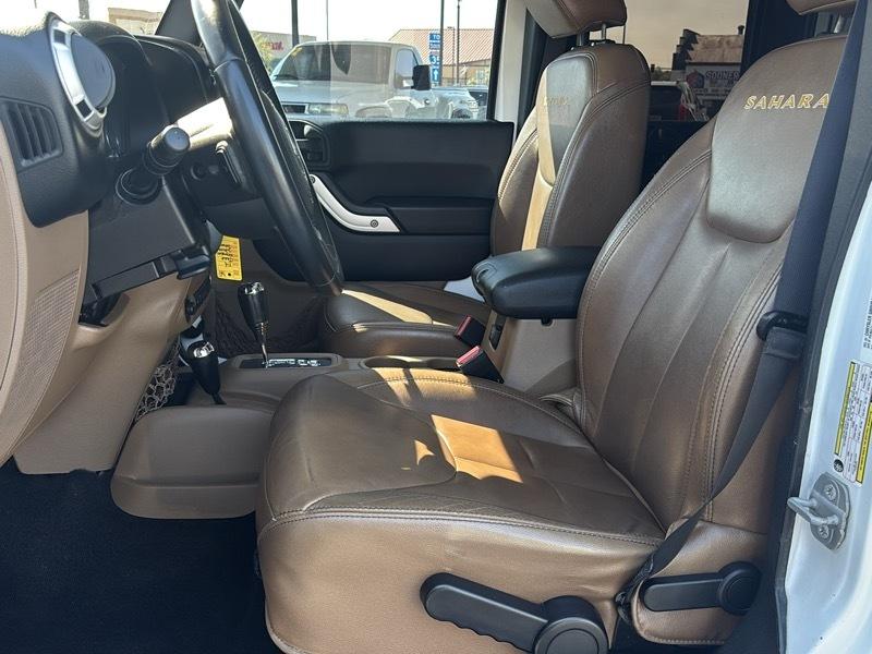 Jeep Wrangler Unlimited Sahara 4WD 2014