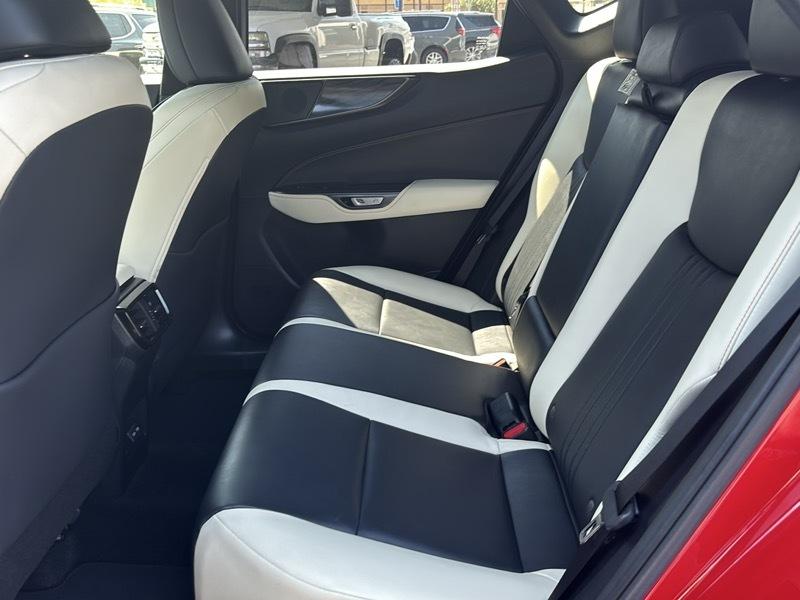 Lexus NX 250 Premium AWD 2022