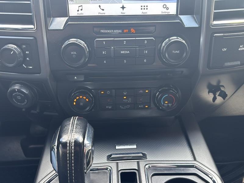Ford F-150 Lariat SuperCrew 5.5-ft. Bed 4WD 2016