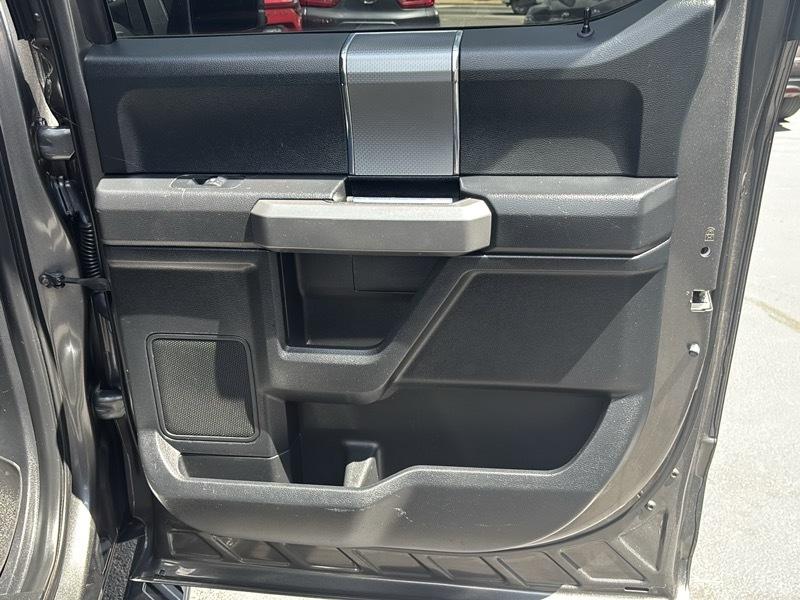 Ford F-150 Lariat SuperCrew 5.5-ft. Bed 4WD 2016
